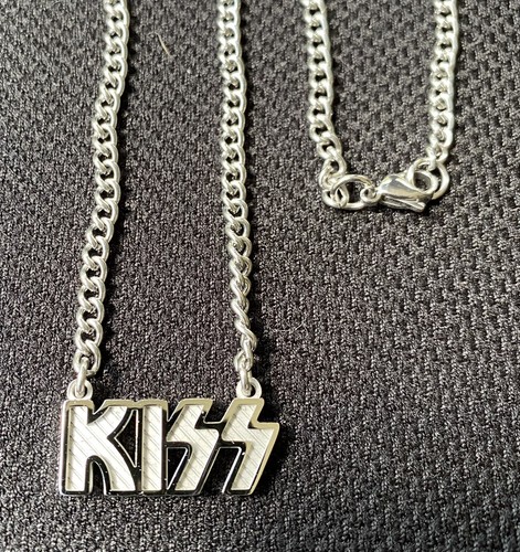 Collana con logo - , kiss