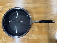Padella antiaderente per salsa