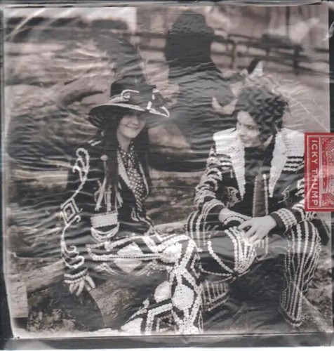 The white stripes icky - white,