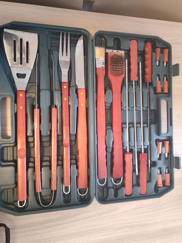 Set utensili per barbecue - 12,
