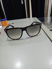 Ray-Ban Rb4147 Nero Tg 56 Discrete condizioni Boyfriend Occhiali Da Sole G790