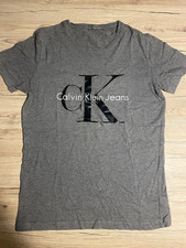 👕 Calvin Klein Jeans