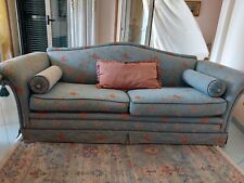 Divano classico di seta in ottimo stato 
