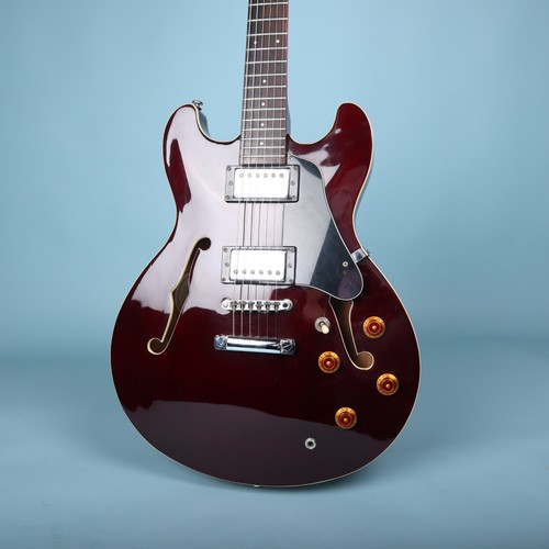 Chitarra elettrica semivuota