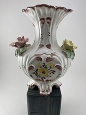 Antico vaso in ceramica di