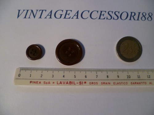 Bottone fori resina giacca - 4,