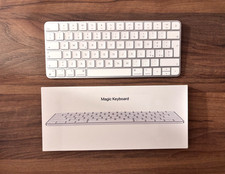 Apple Magic Keyboard QWERTY
