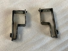 Suzuki RG 500 Gamma 94486-20A00 SUPPORTi CARENA INFERIORE DESTRO E SINISTRO