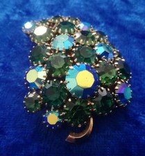 VINTAGE Bijou BROCHE Feuille métal doré strass brillants cristaux borealis verts