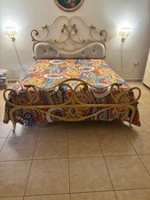 Letto in ferro battuto matrimoniale decorato oro