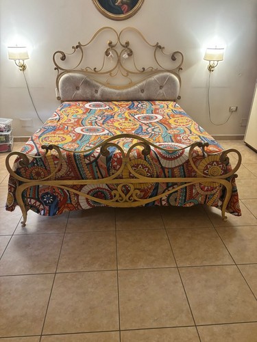 Letto ferro battuto - in,