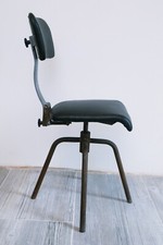 sgabello industriale vintage