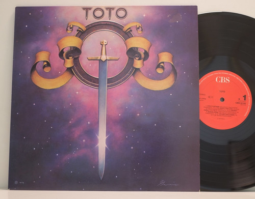 Toto hold the - toto,