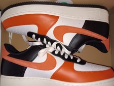 Nike Air Force 1           New