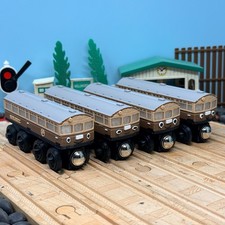 Autocarri ferroviari in legno