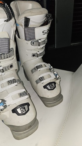Salomon 70w skiboots - salomon,