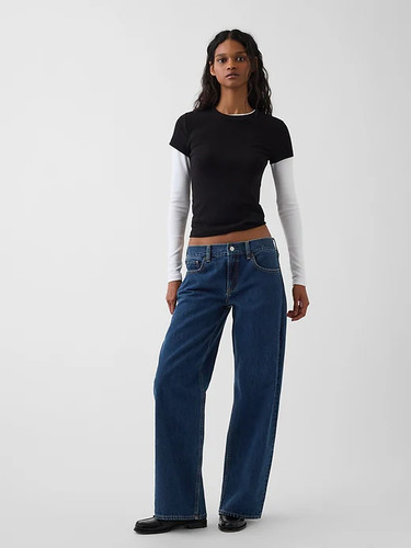 Jeans larghi nuovi con
