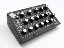 Moog Minitaur Sintetizzatore