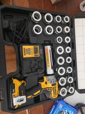 DeWALT DCE151TD1 20V MAX XR