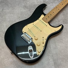 Squier by Fender Standard