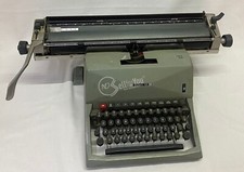Macchina da scrivere vintage Olivetti 82 Diaspron made in Italy collezionismo