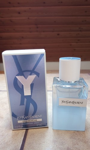 Yves saint laurent eau - laurent, y