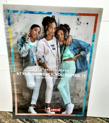 Pubblicità jeans skinny stile