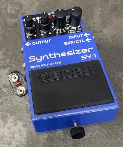 Boss synthesizer - sy-1,