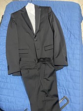 completo uomo elegante