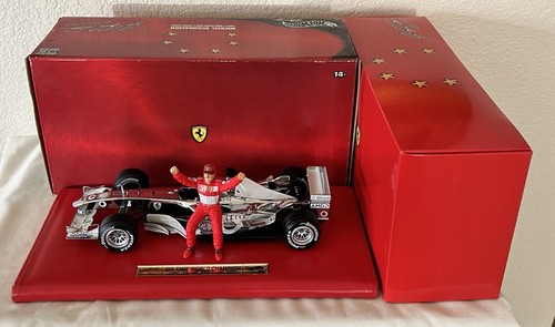 Hot wheels ferrari 6 - 1:18,