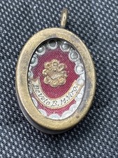 relic reliquary reliquia