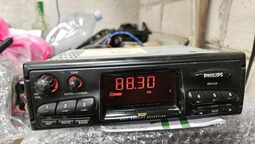 Audi 1989 radio - 90,