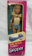 Barbie Sun Gold Malibu 1983 "Skipper Doll" (1069) con costume da bagno e accessori