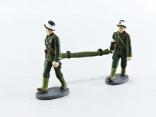 IXO, 2 figure militari con barella e un soldato con borsa medica, 1/43,  MAGM...