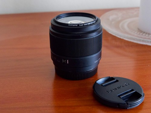 Lumix 25mm 7 - g, lens