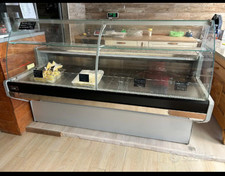 Bancone a vetrina refrigerato