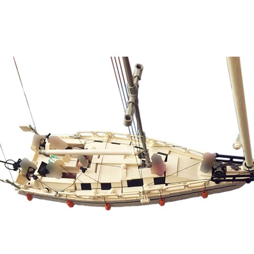 White sailboat model - white, minifig
