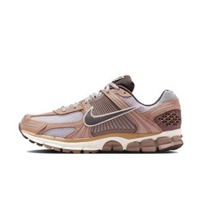 Nike Zoom Vomero 5 Dusted Clay