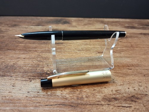 Pilot fountain pen 14k - ,