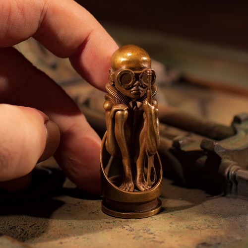 Mini classic bronze giger - bronze, h.r.giger