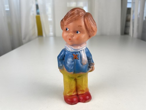 Bambola plastica - di,