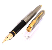 LEGENDAIRE STYLO PLUME DE