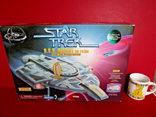 Star trek deep space nine - space,