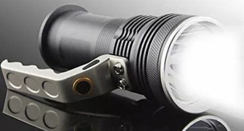 Torcia tattica 80000w - torcia,
