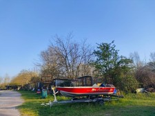 BARCA DA PESCA CANADIAN 370 +