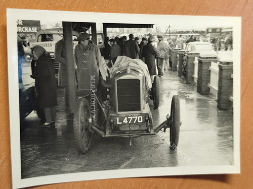 Foto auto f6 - foto,