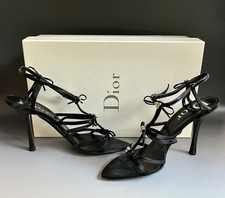 Sandali con tacco alto e