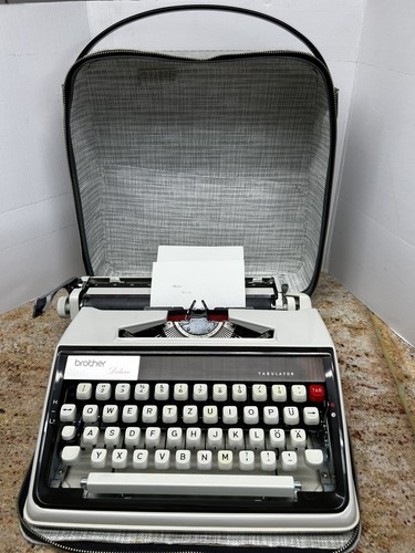 Macchina scrivere da - macchina,