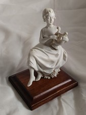 Porcellana Biscuit Firmata BENACCHIO "Bambina con cetra" statua figura