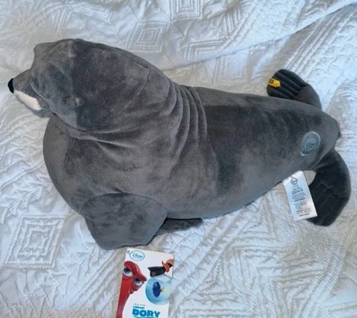 Disney store fluke leone - disney,